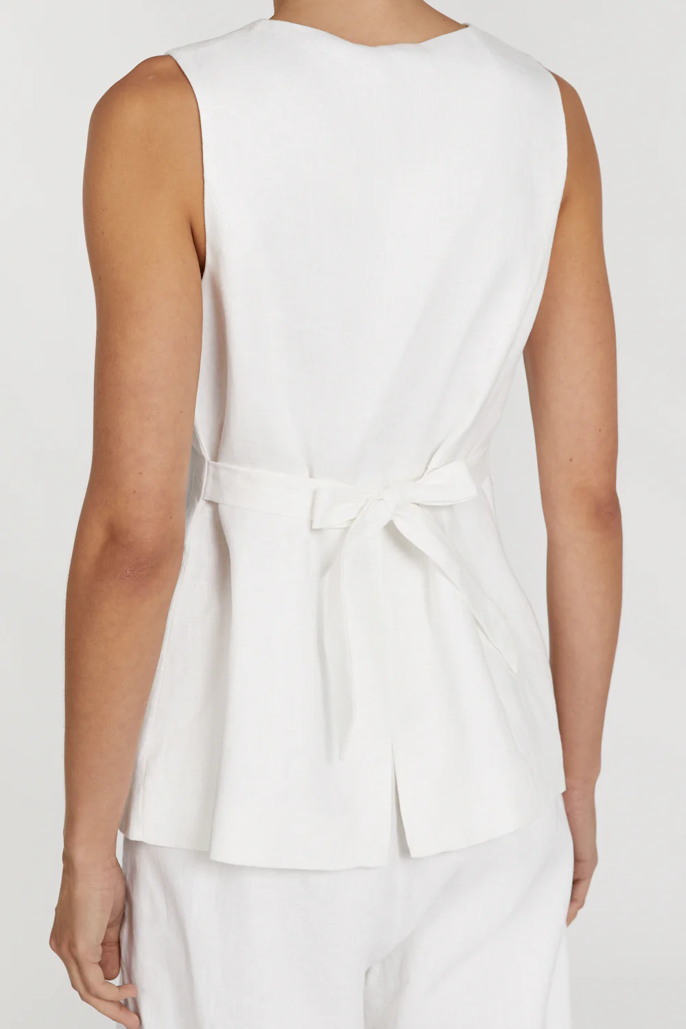 ALESSIA WHITE LINEN VEST - Image 6
