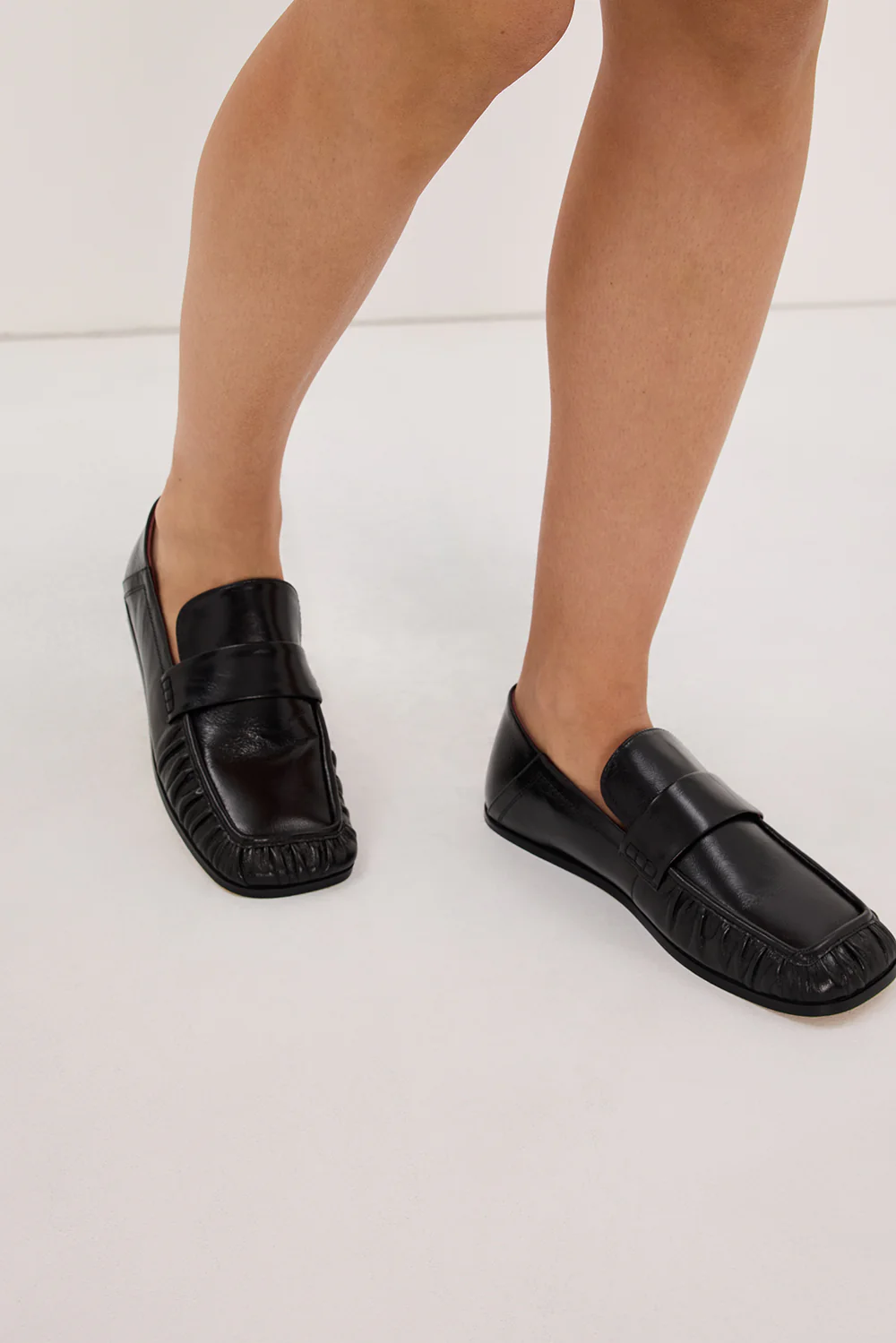ALIAS MAE KRUZ BLACK OILY LEATHER LOAFER - Image 4
