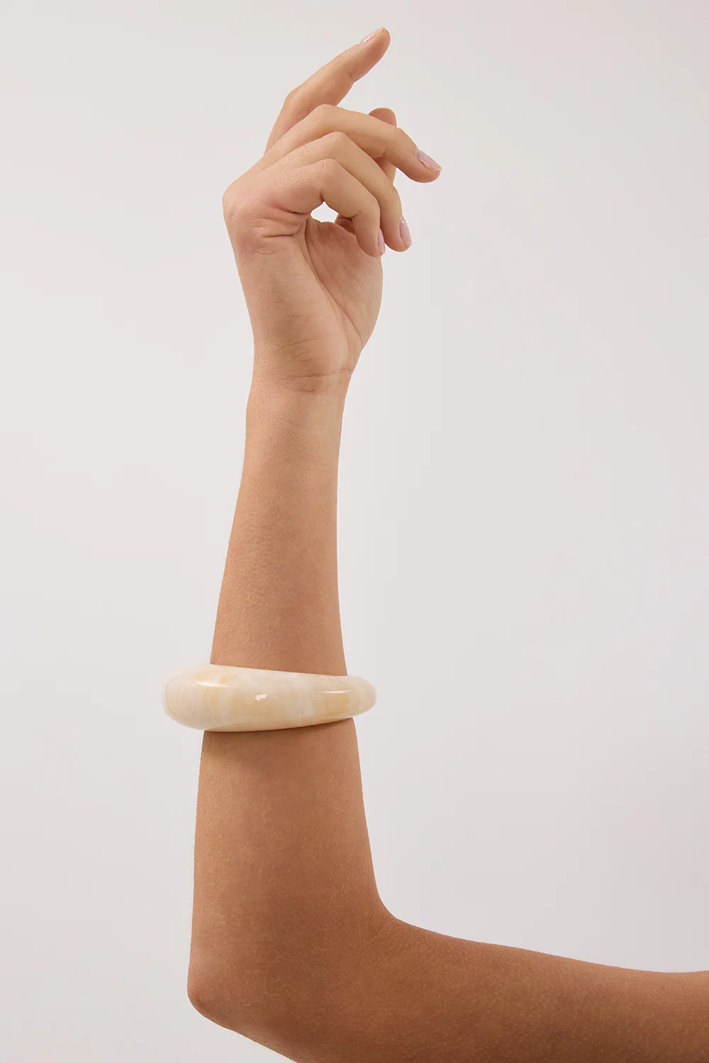 ANNA ROSSI HEIRLOOM BANGLE CREAM - Image 3
