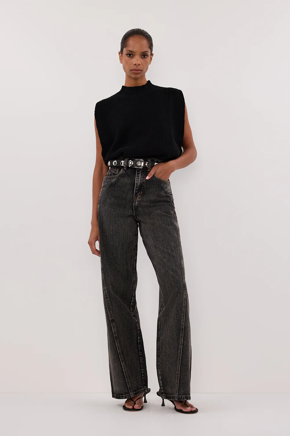 ARO BLACK KNIT TOP