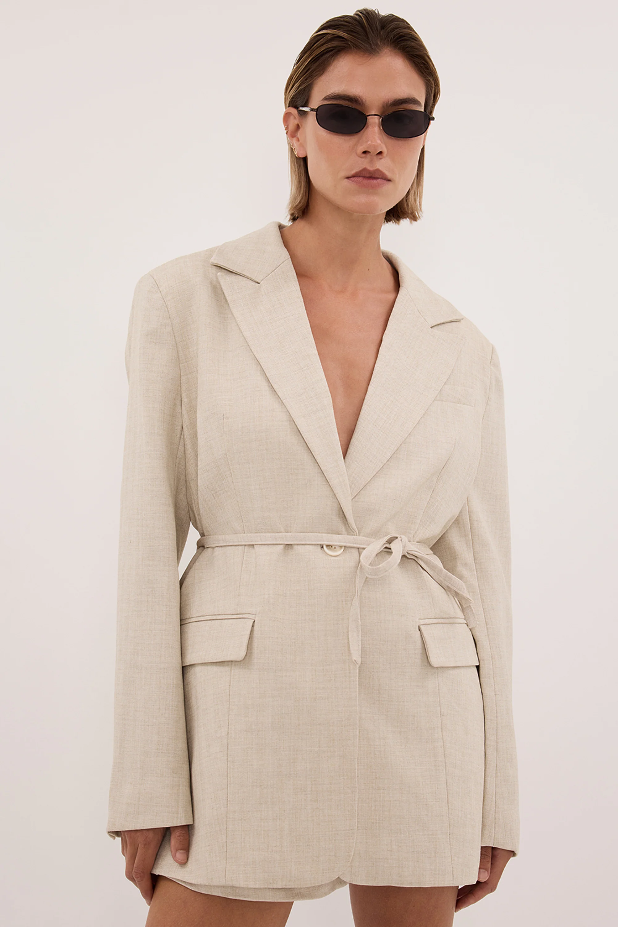 CYRUS NATURAL CINCHED BLAZER - Image 3