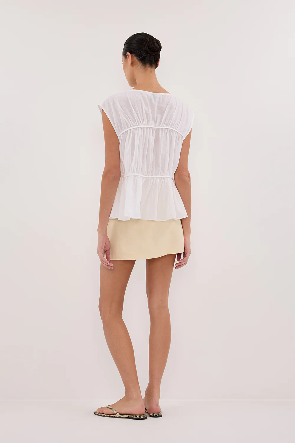 EVA LEMON LINEN SKORT - Image 4
