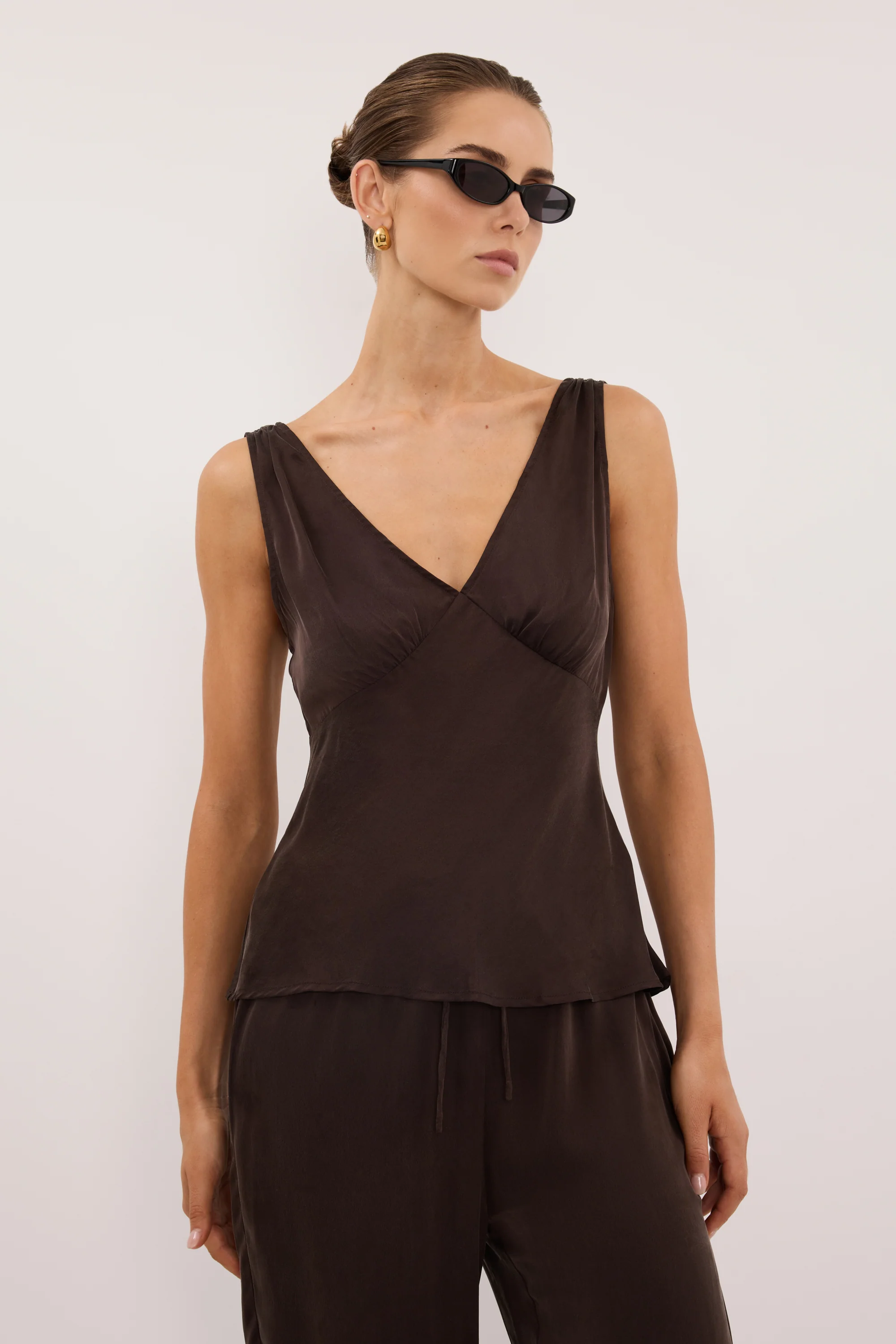 JORJA BITTER CHOC SLEEVELESS SILK TOP - Image 3
