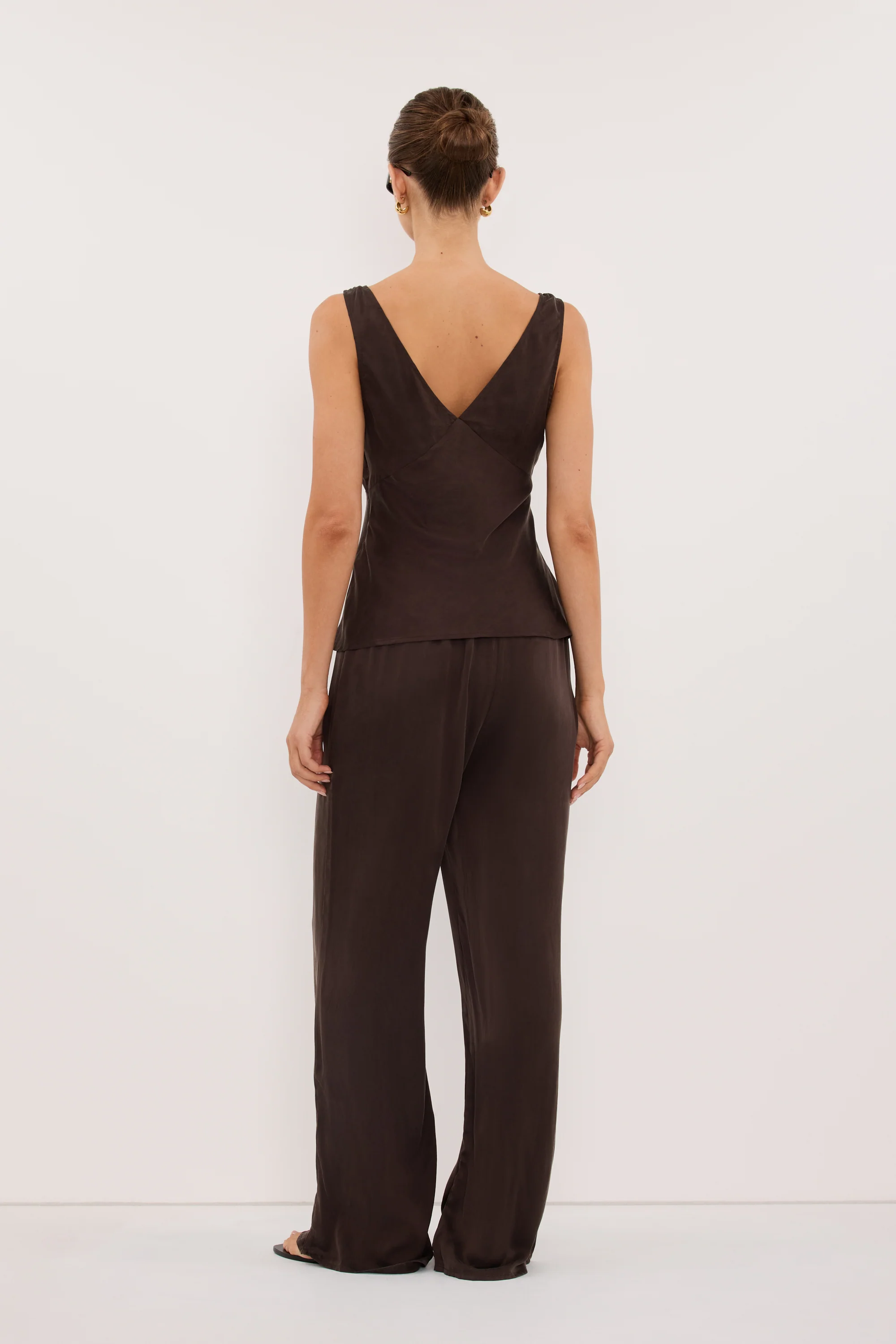 JORJA BITTER CHOC SLEEVELESS SILK TOP - Image 5