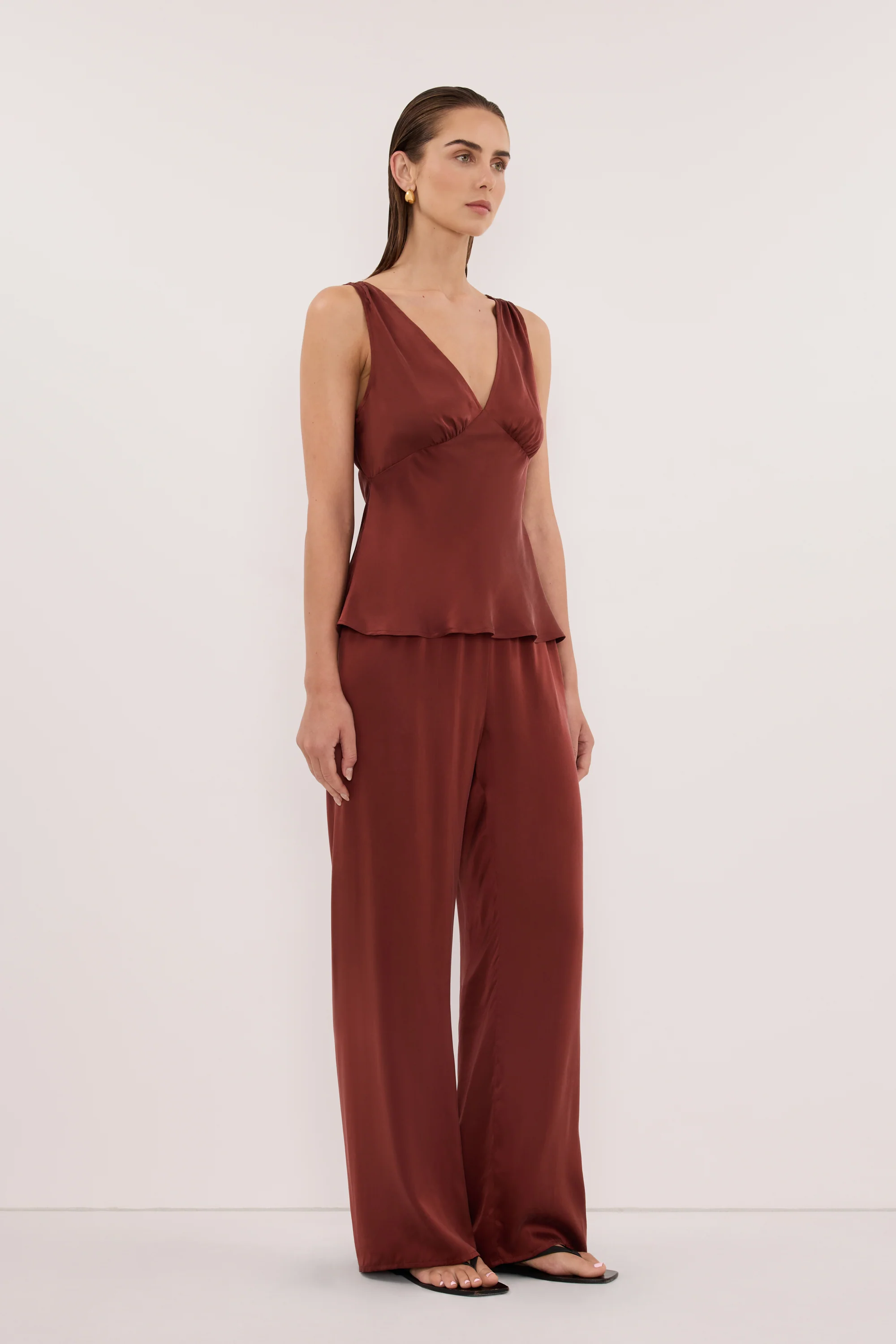 JORJA SAHARA SLEEVELESS SILK TOP - Image 4