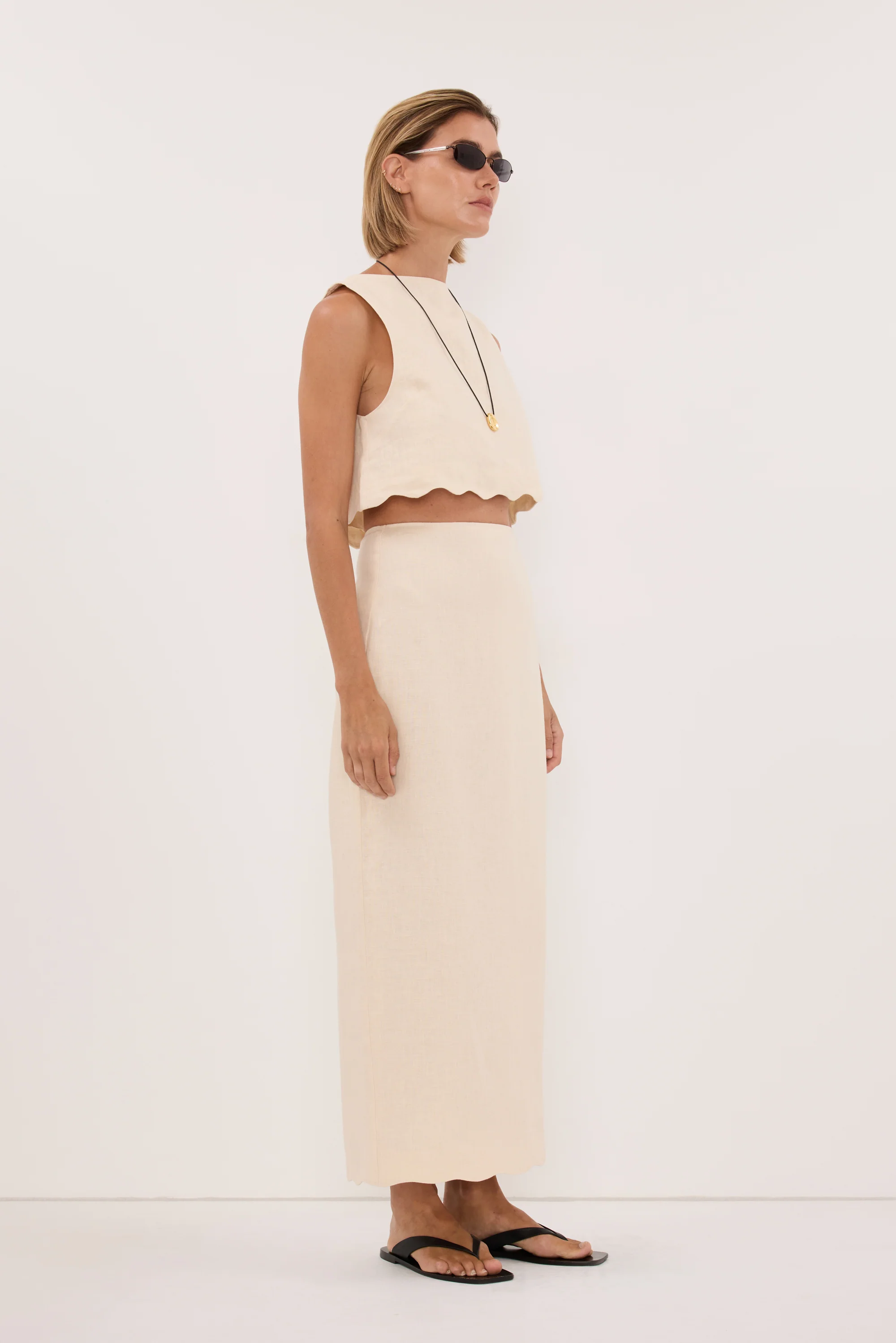 LELA SANDSTONE LINEN MIDI SKIRT - Image 3