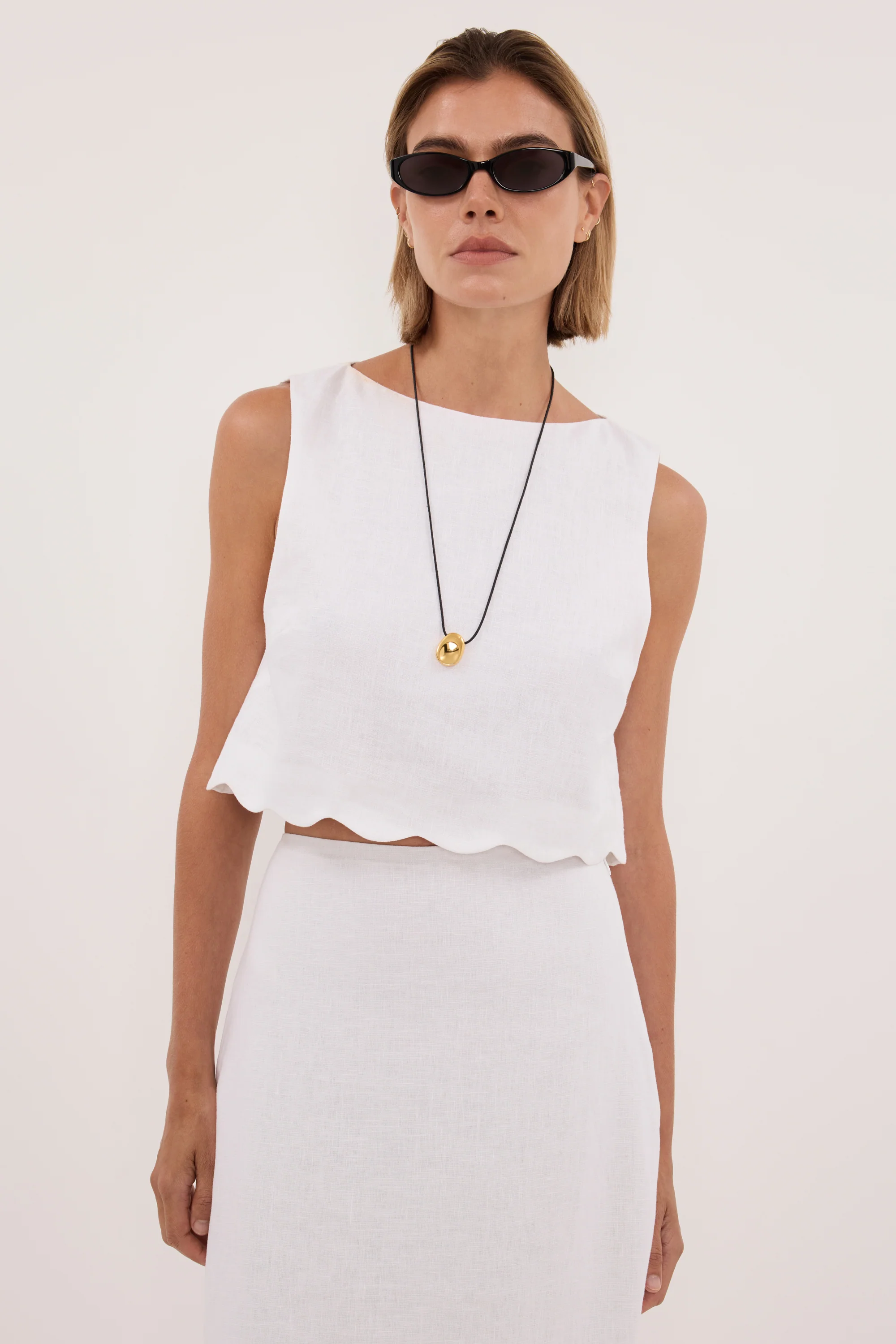 LELA WHITE LINEN CROP TOP - Image 2