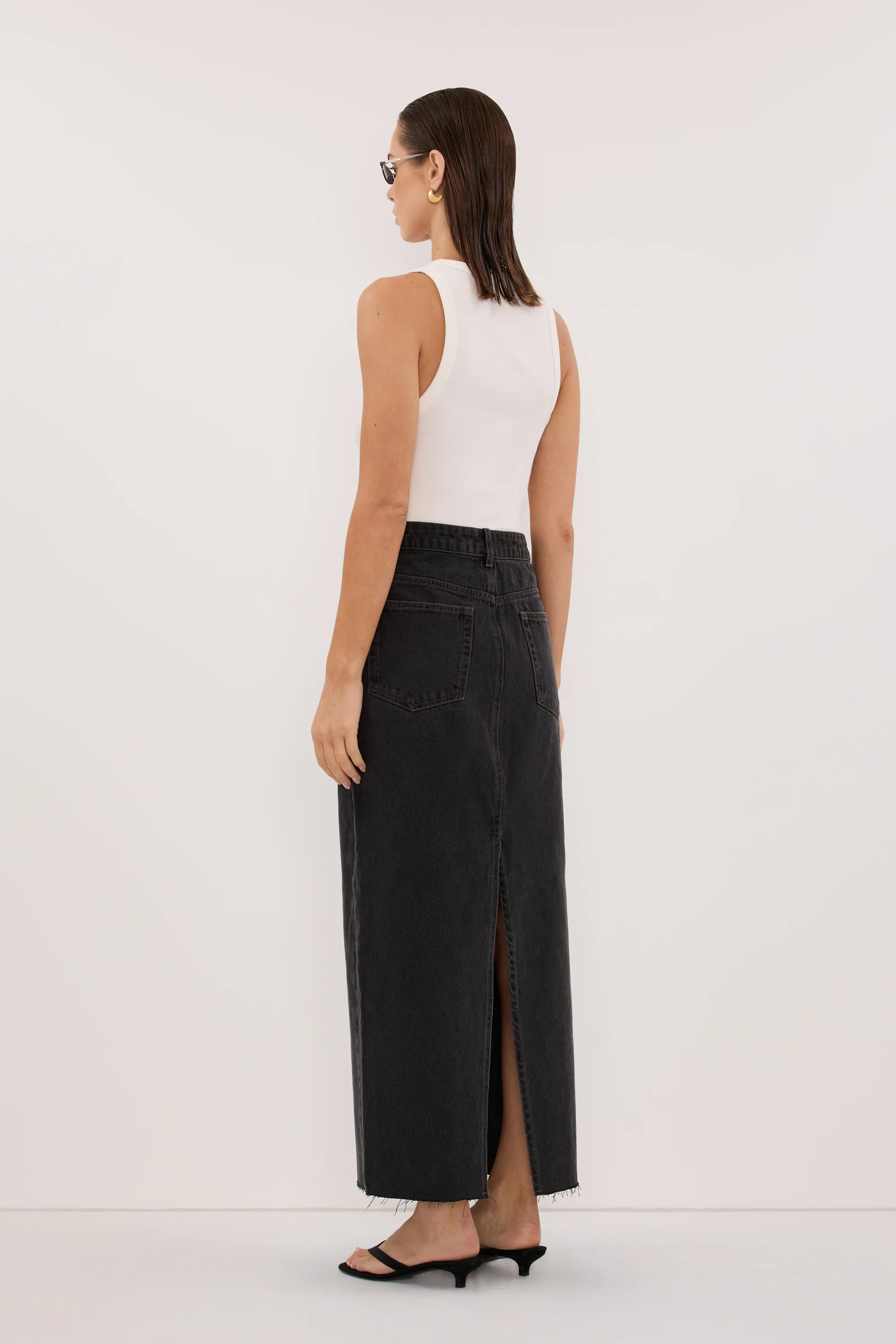 MONROE BLACK RINSE DENIM MIDI SKIRT - Image 4