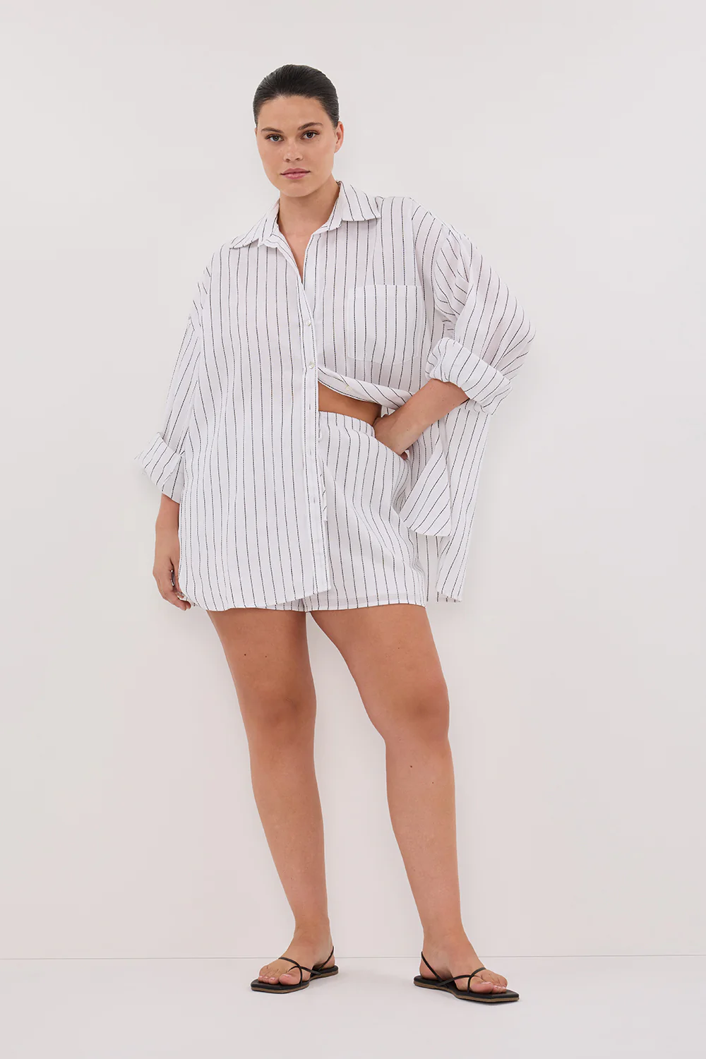 OLLIE WHITE STRIPE SHORT - Image 7
