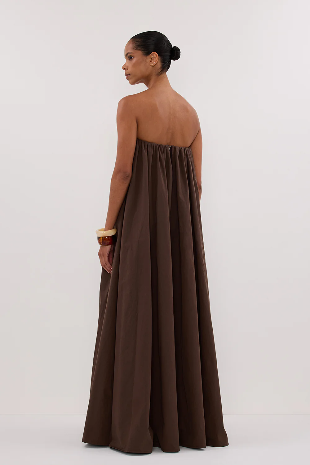 ROISIN BITTER CHOC COTTON STRAPLESS MAXI DRESS - Image 4