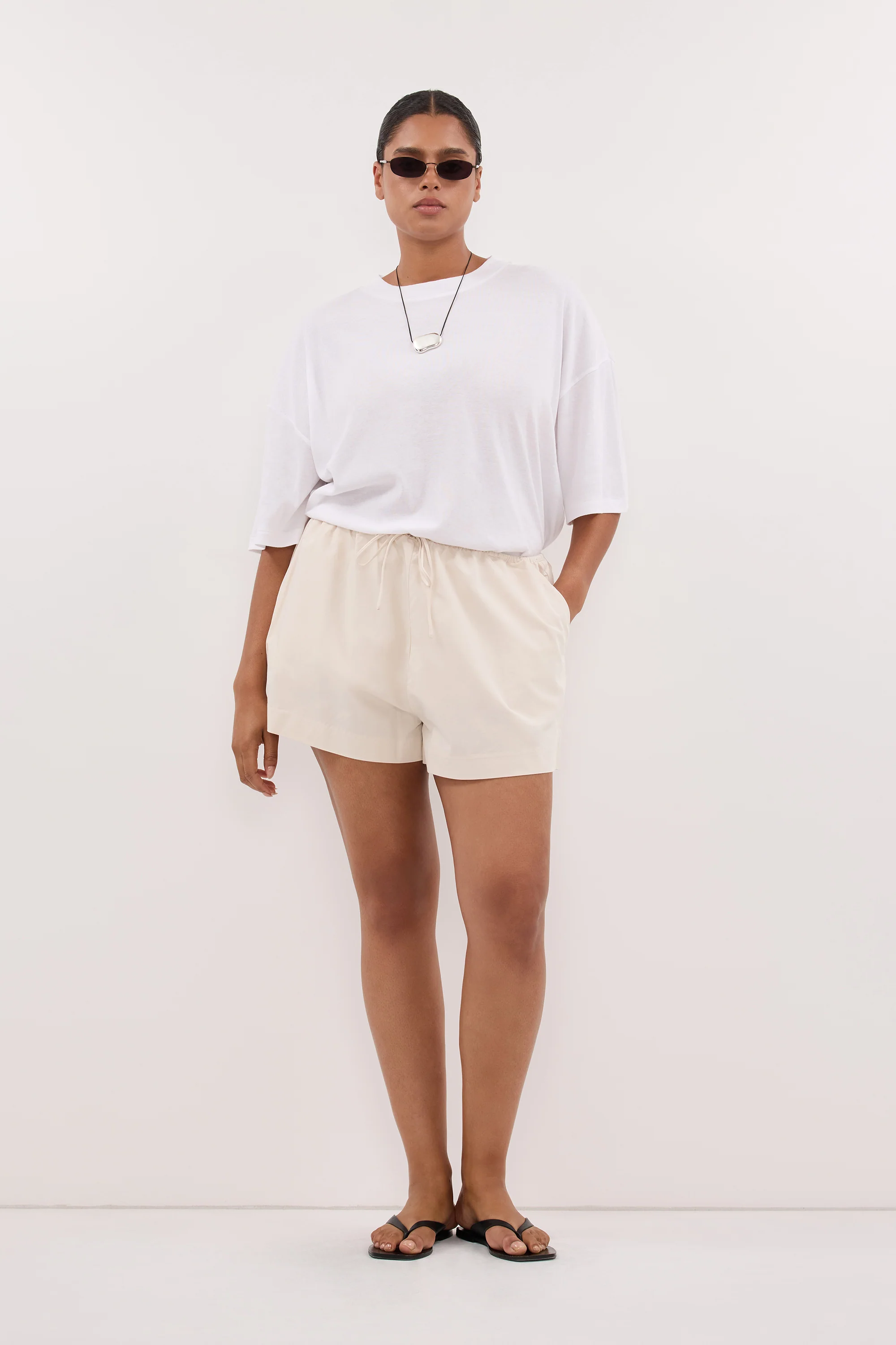 RORY IVORY LIGHTWEIGHT TRACK SHORT - Image 6