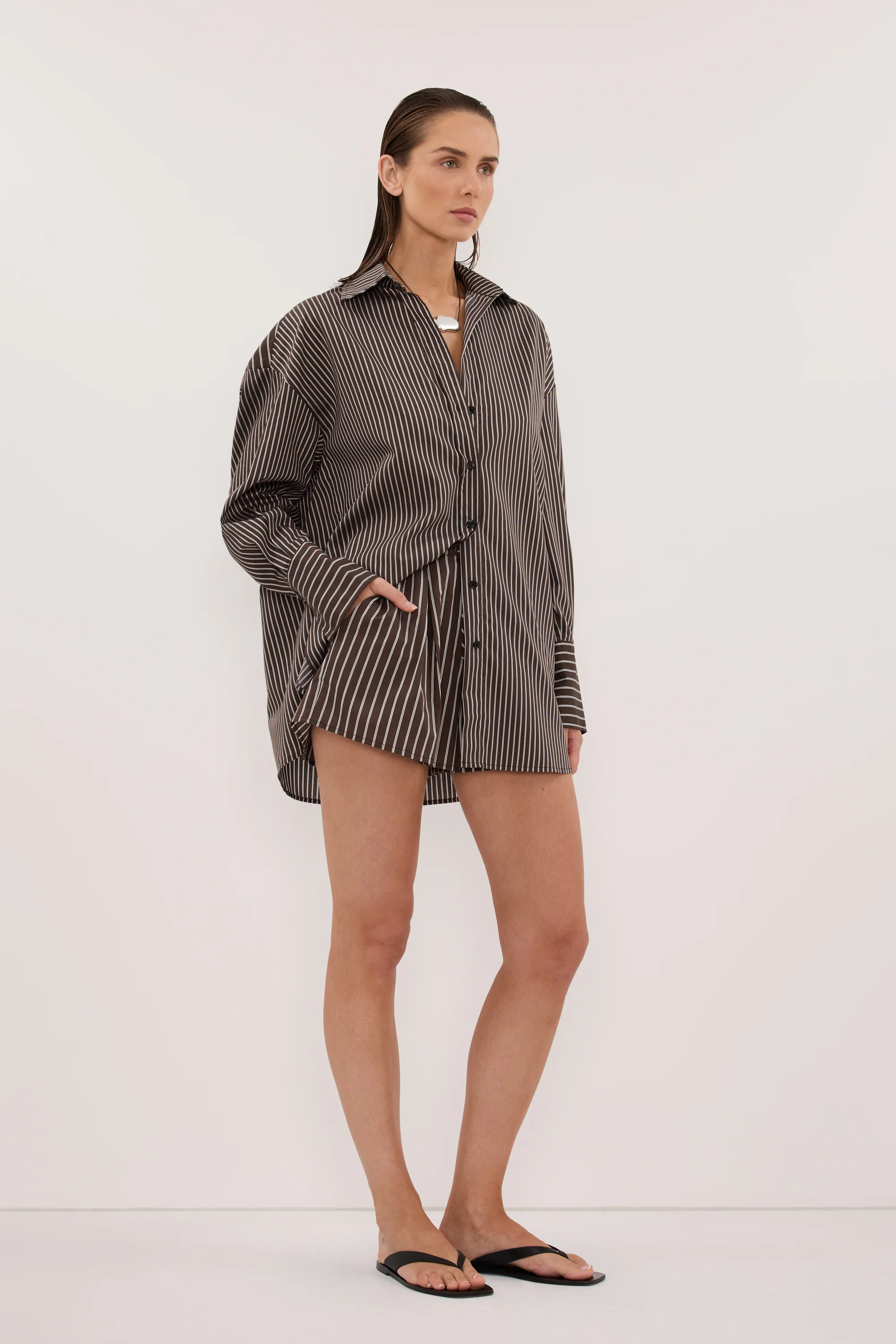 SABLE OVERSIZED BITTER CHOC SILK BLEND SHIRT - Image 4