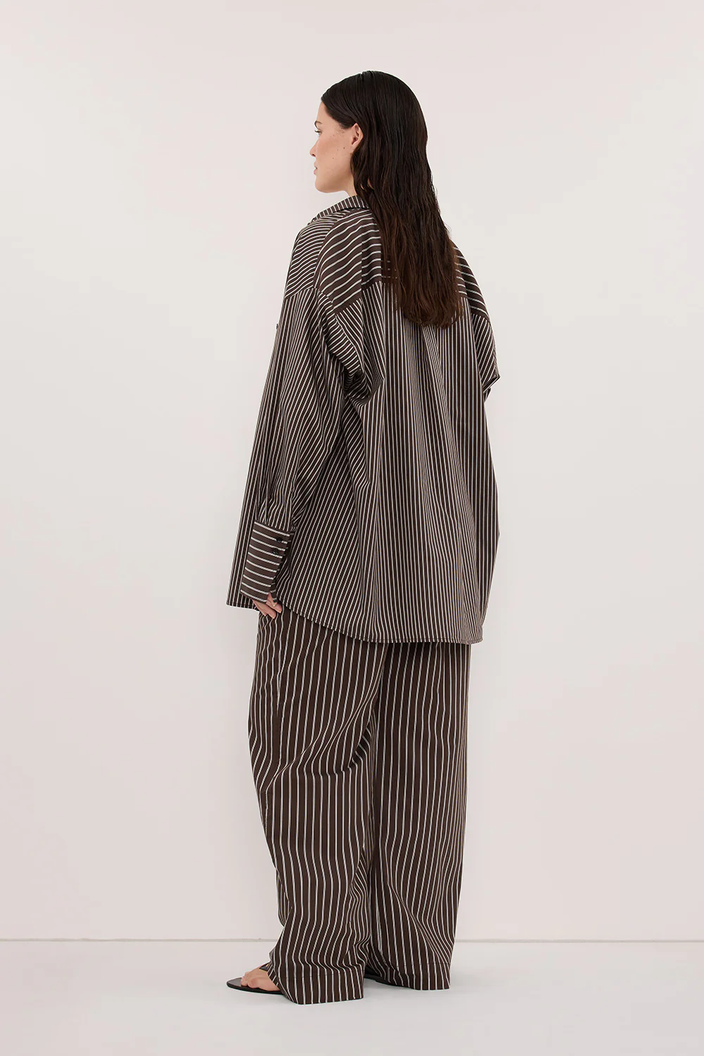 SABLE OVERSIZED BITTER CHOC SILK BLEND SHIRT - Image 5