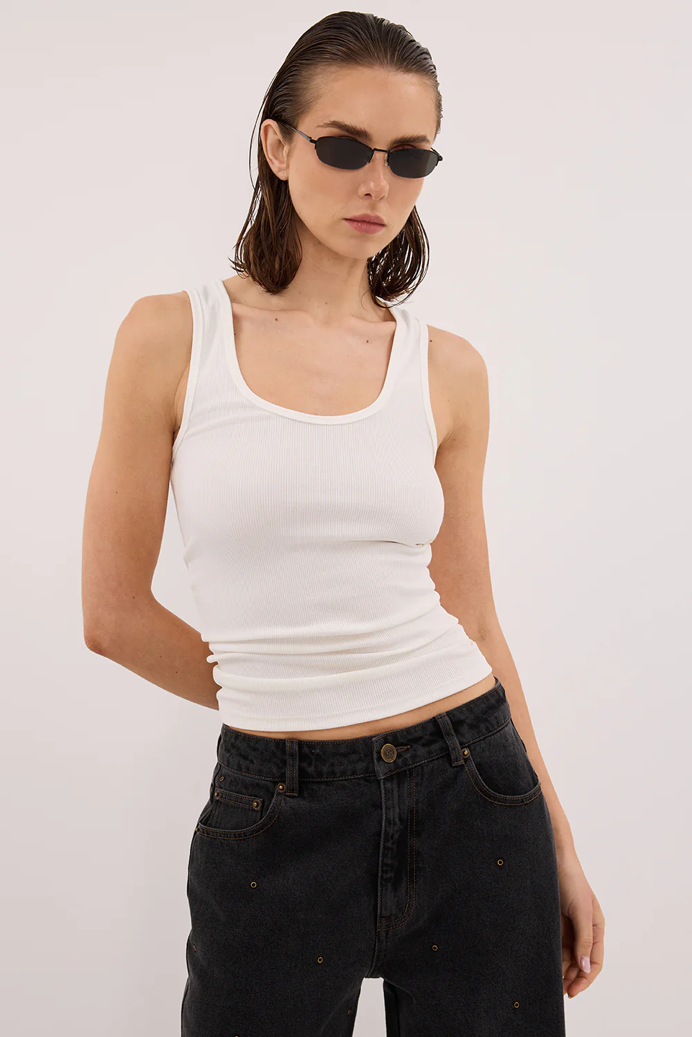 THEO 2.0 OFF WHITE TANK - Image 2