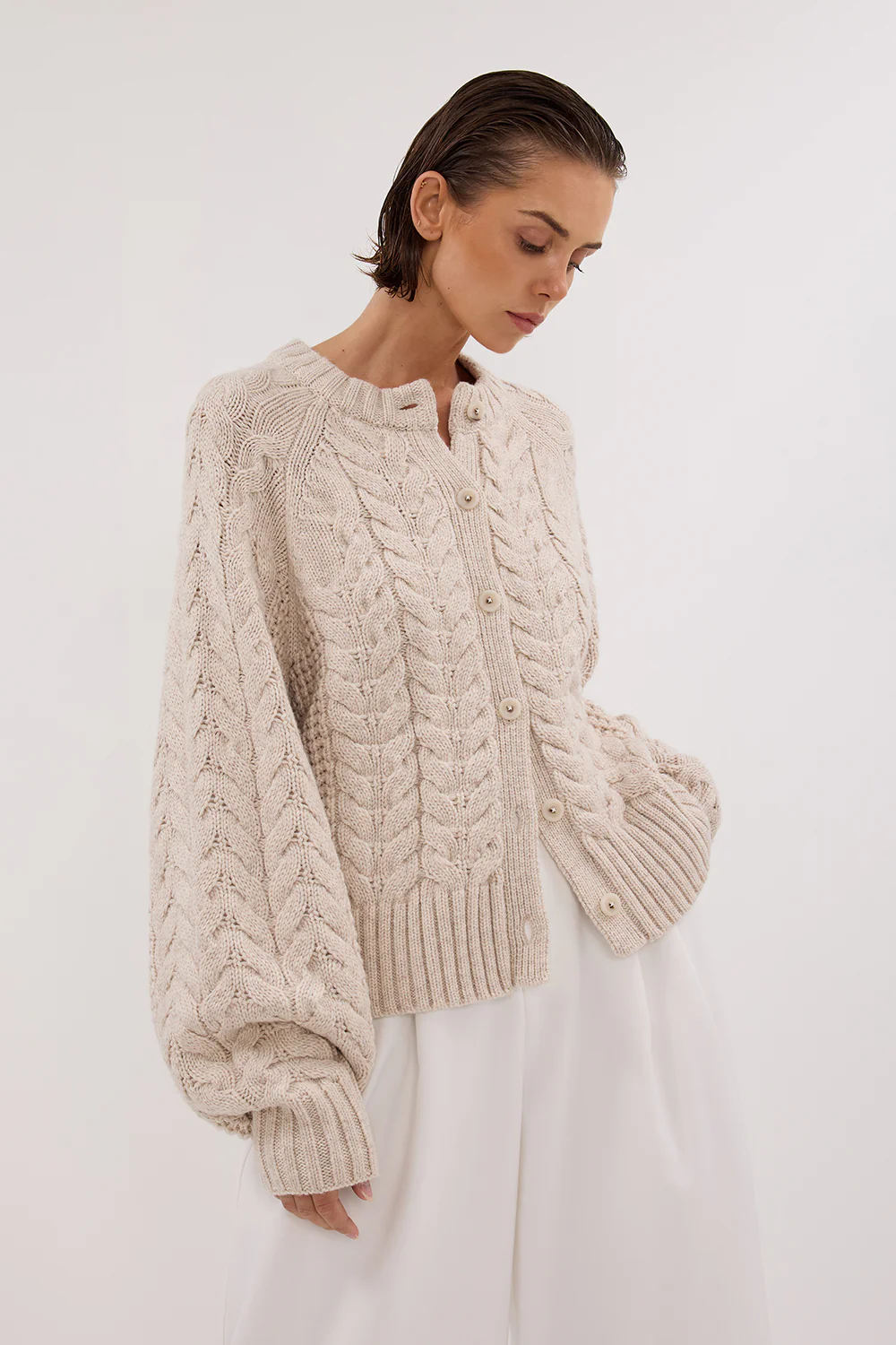 TOM CHALK CABLE KNIT CARDIGAN - Image 2
